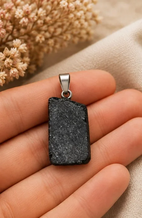 Colgante de cuarzo ahumado natural – Joya artesanal única - imagen 3